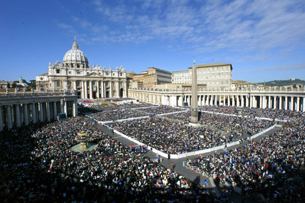 Vaticano-Roma-Italia_Piazza-San-Pietro