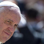 Il Papa c'è, la politica latita