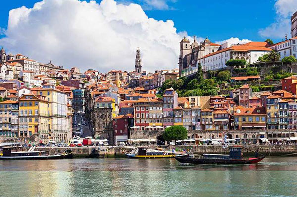Portogallo, lancia campagna internazionale per il turismo 