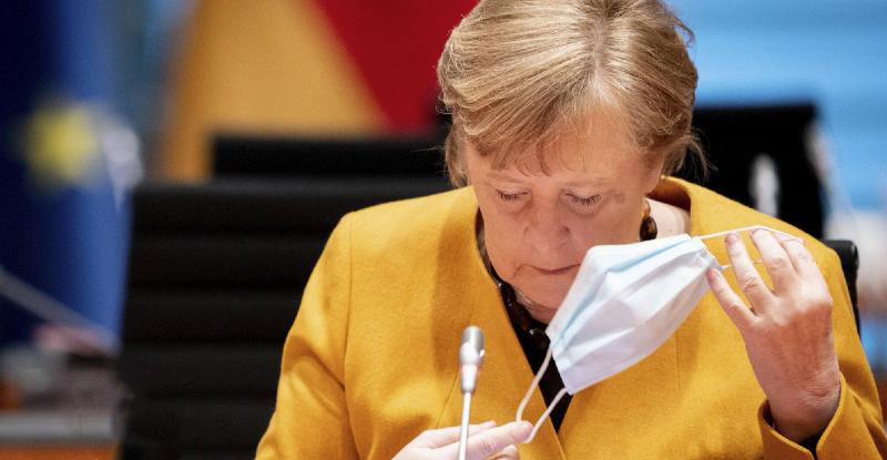 Merkel, senza visione europea una continua discesa